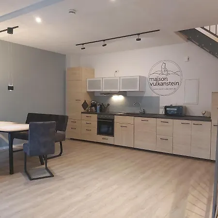 Maison Vulkanstein * Landkern